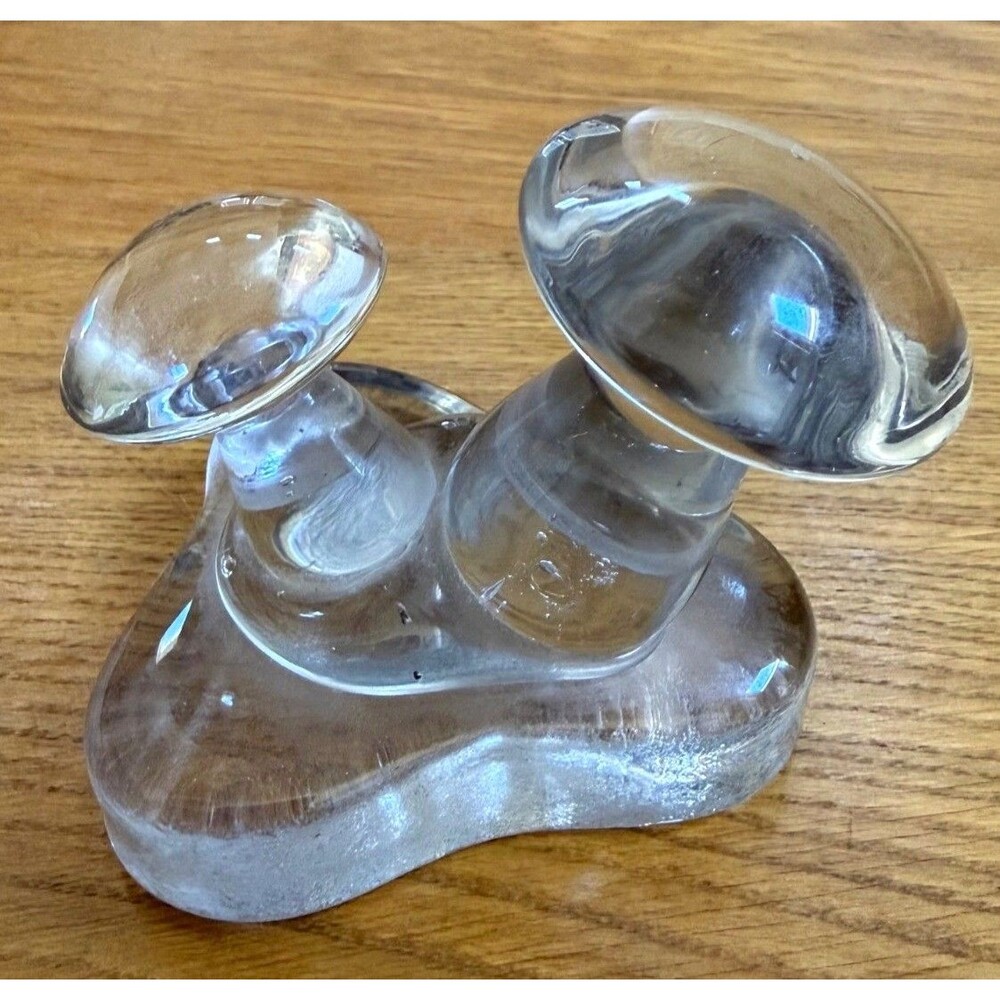 Clear Glass Mushroom Paperweight Sculpture Mushroom Design Art Glass Home Décor